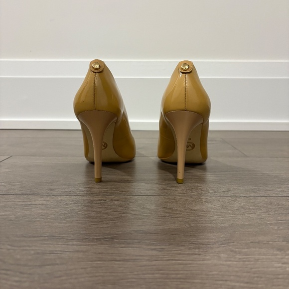 MICHAEL KORS Pumps - Picture 5 of 5